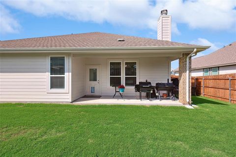Tiny photo for 808 Feather Edge Dr, Springtown, TX 76082 (MLS # 21197696)