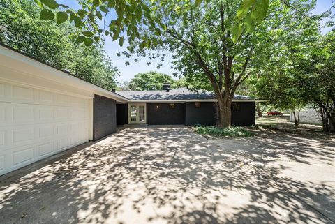 A home in Red Oak