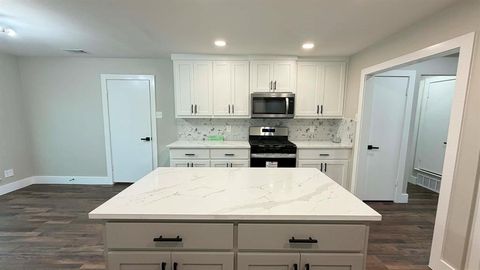 Tiny photo for 429 Stroud Lane, Garland, TX 75043 (MLS # 21223766)