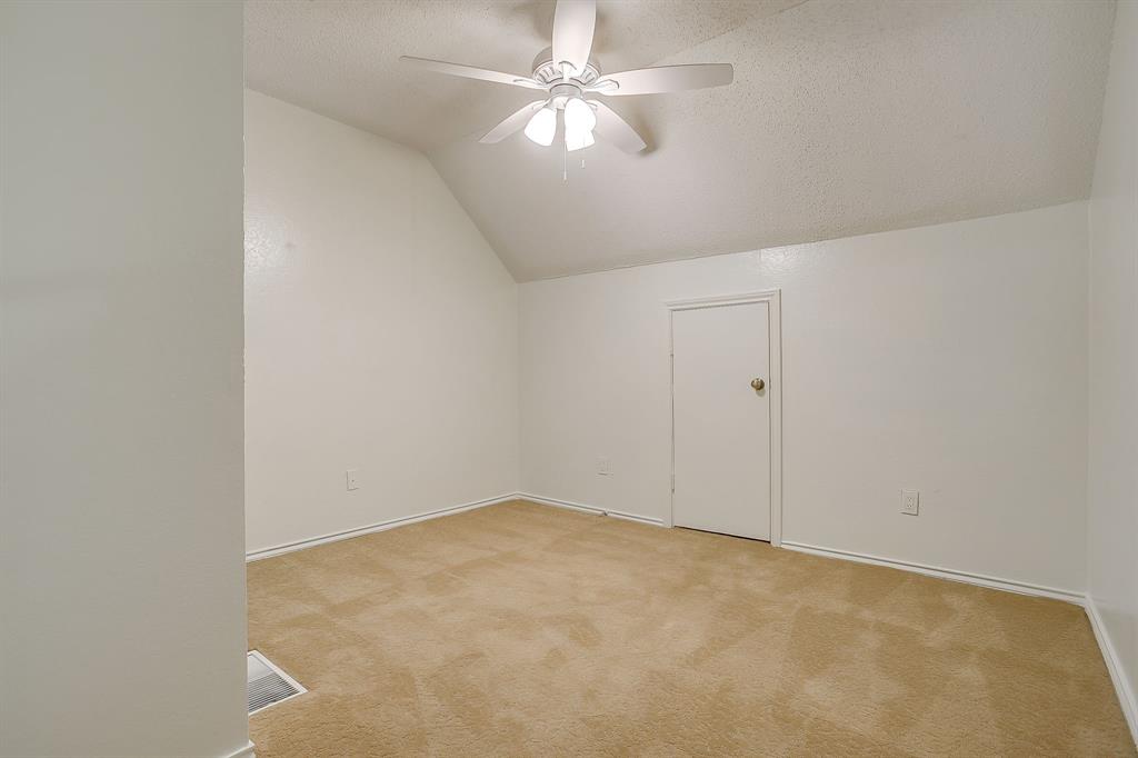 Arlington Oaks Condo - Residential