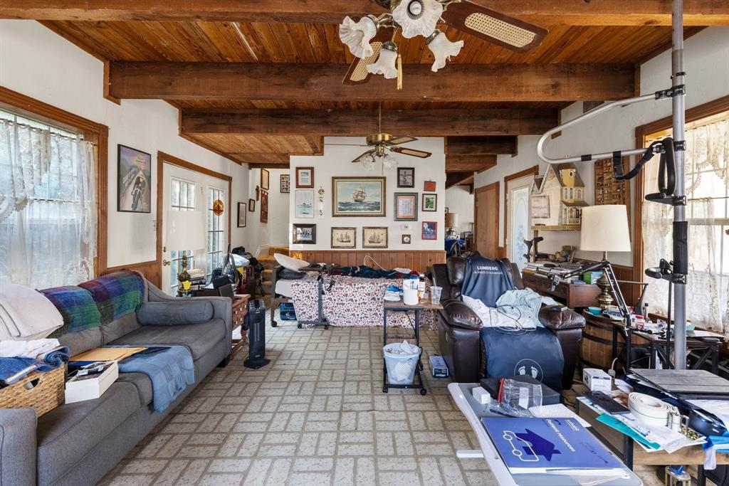 A1043 TENNISON THOMAS R, TRACT 1-1, ACRES 1.58 - Residential