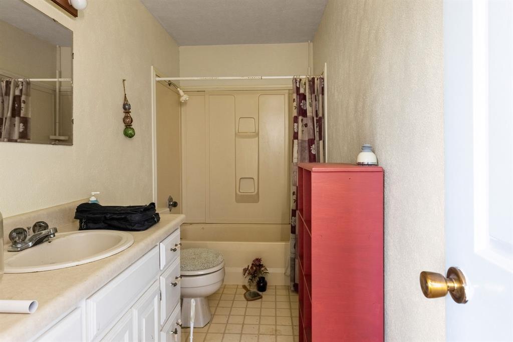 A1043 TENNISON THOMAS R, TRACT 1-1, ACRES 1.58 - Residential