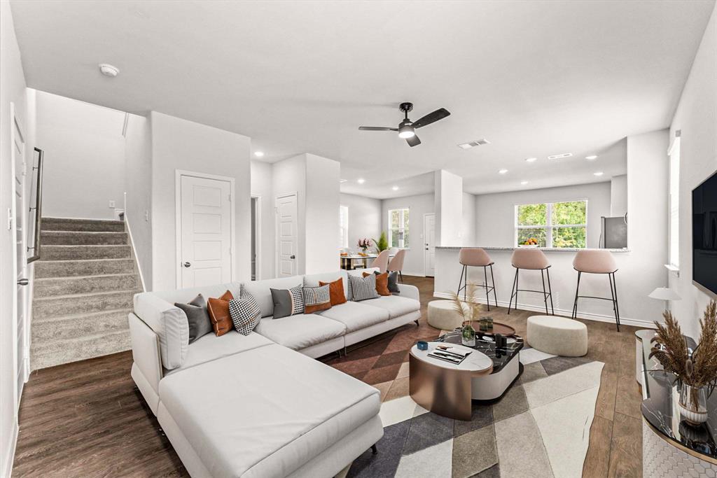 5672 Shore Point Trail