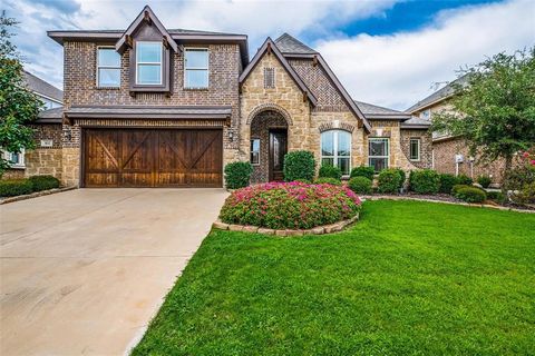 832 Monticello Drive Burleson TX 76028