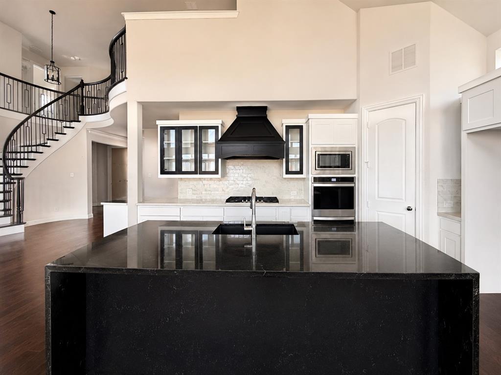 2916 Fountain Park Drive