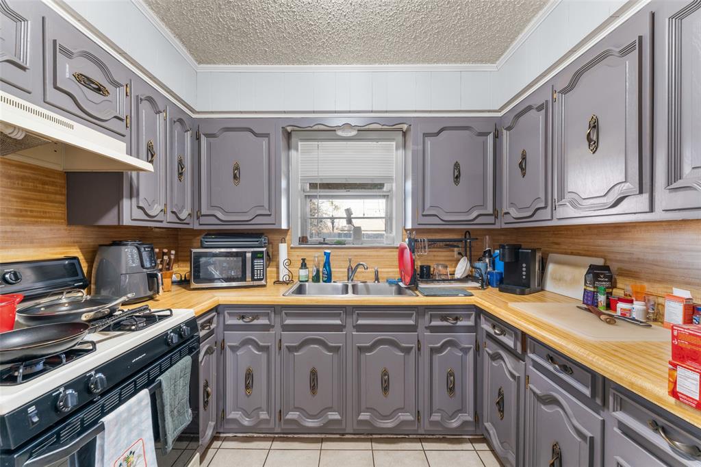 Scotts Rev Pt Snow 2nd - Residential