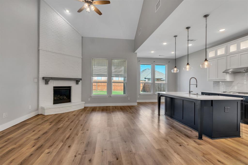 Morningstar Ph 3 Sec 8 - Residential Lease