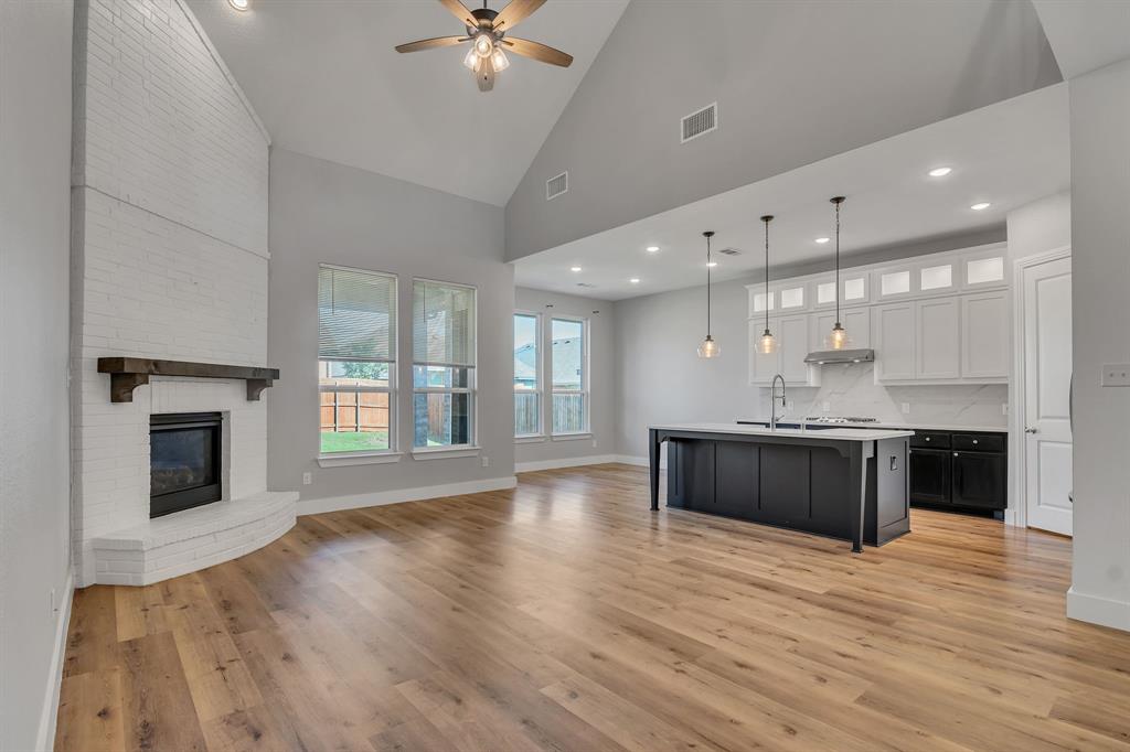 Morningstar Ph 3 Sec 8 - Residential Lease