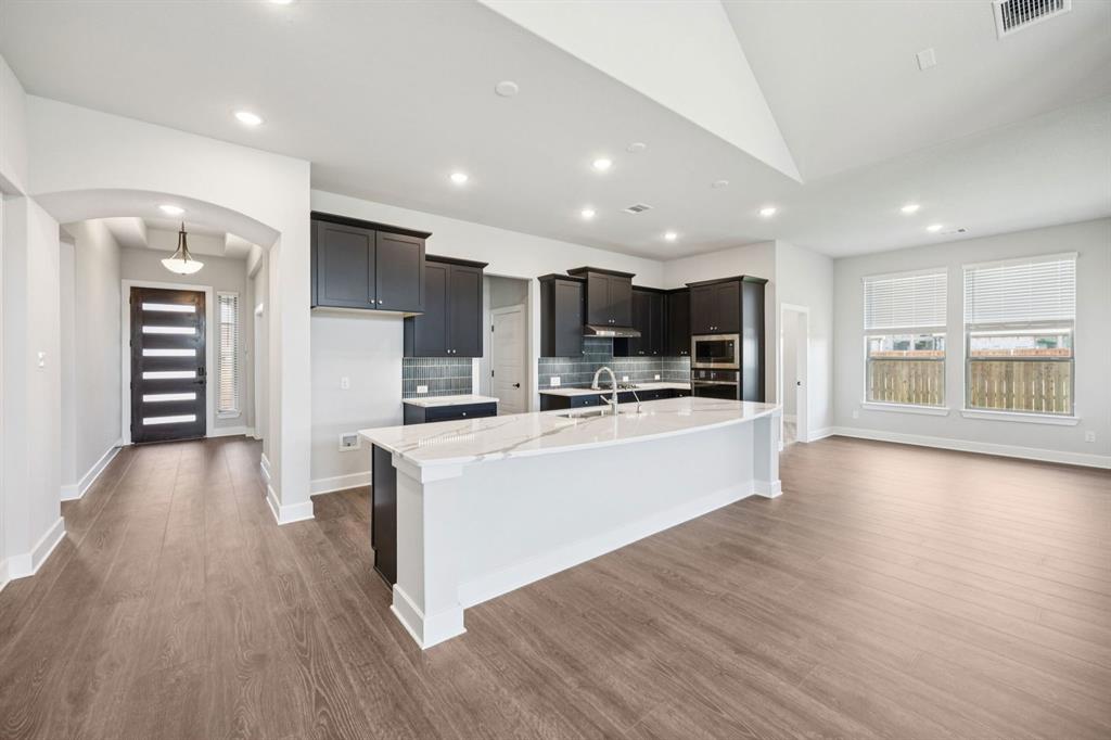 4233 Furrow Bend