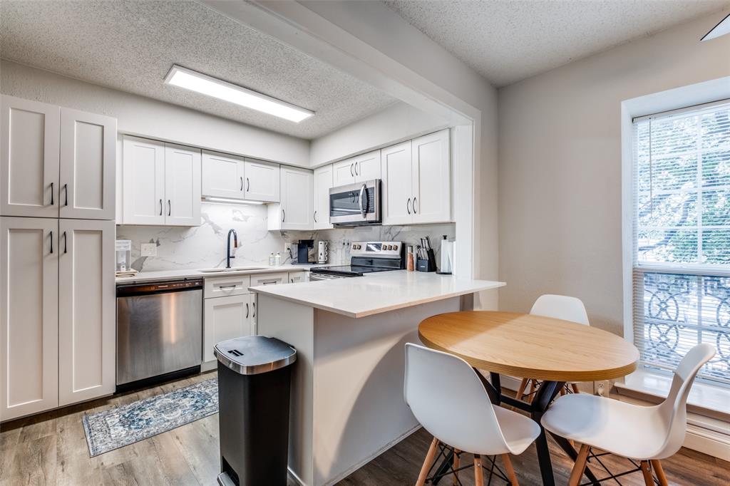 Greenbrier Place Condos - Residential Lease