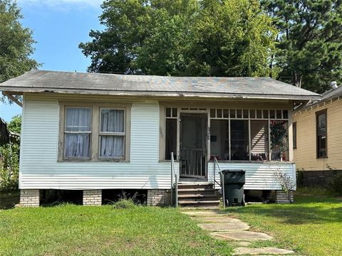 2828 Darien Street Shreveport LA 71109