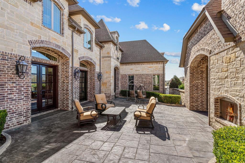 7933 Bella Flora Drive