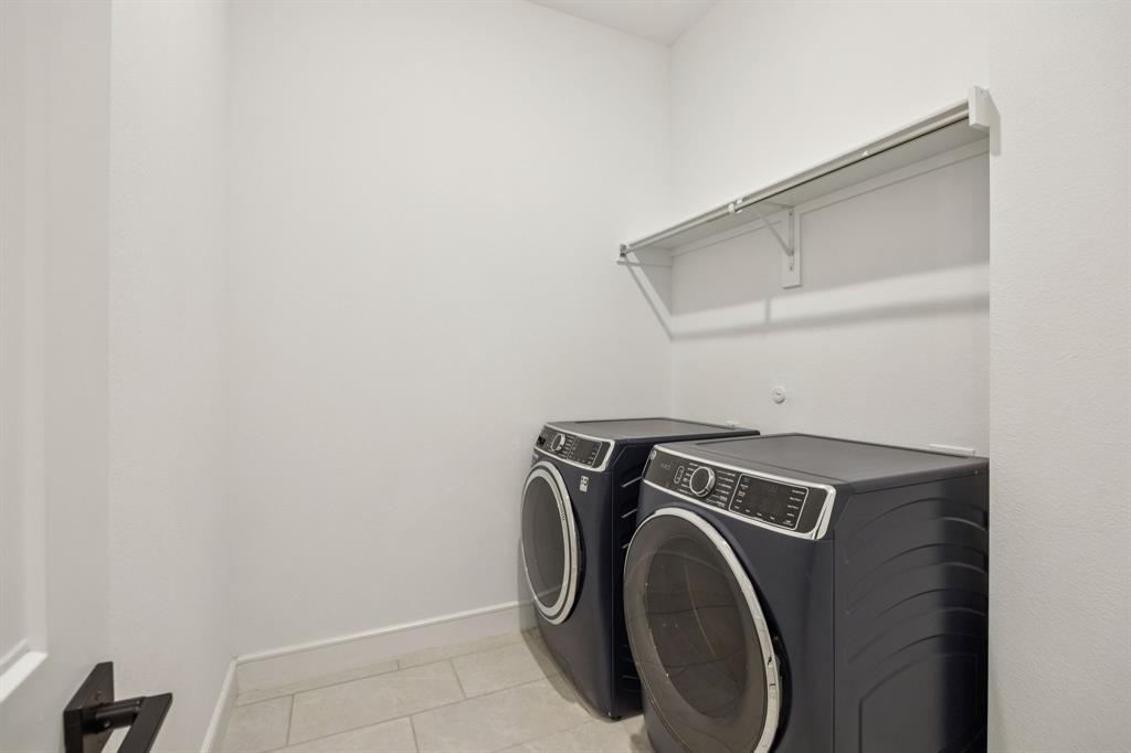 KENSINGTON PLACE - Residential