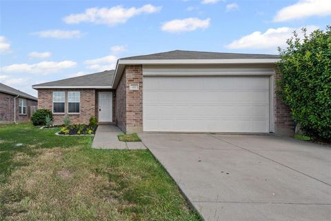 217 Silver Lake Trail Fort Worth TX 76140