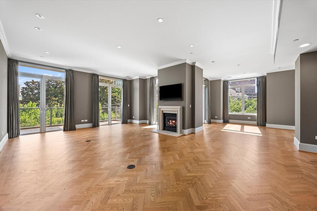 3505 Turtle Creek 4E