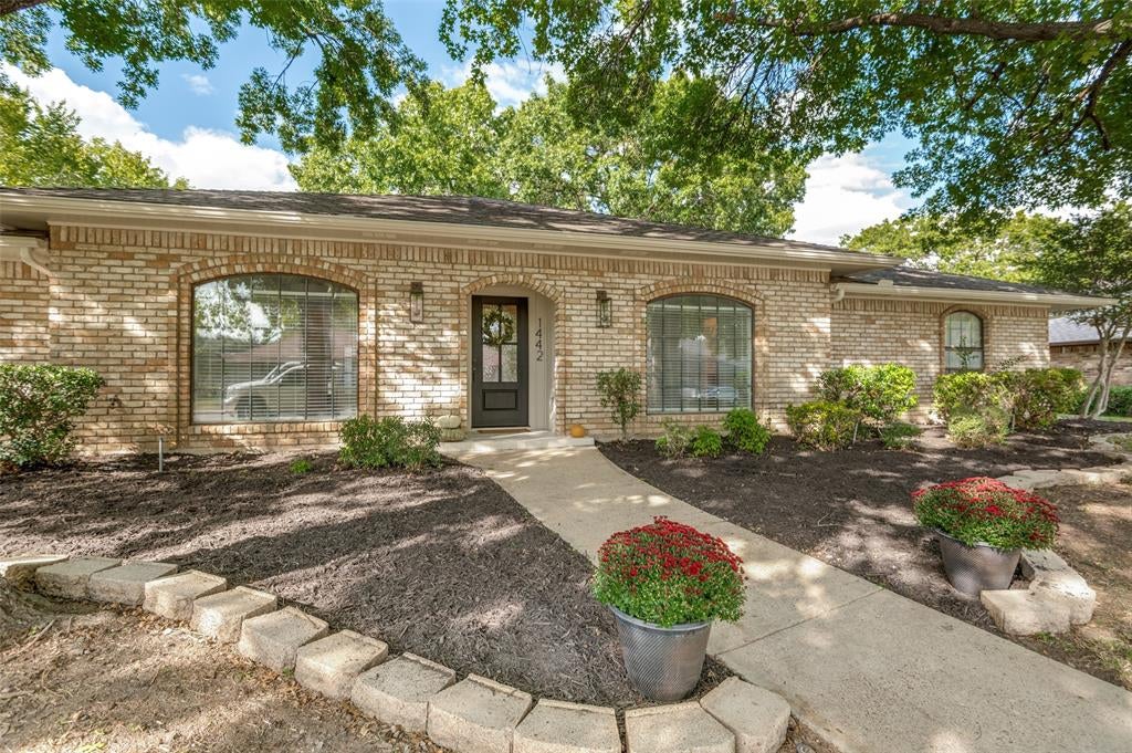 1442 Marlene Place