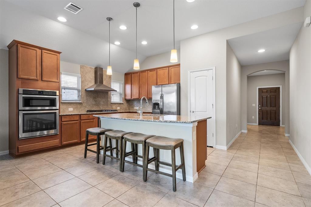 6620 Roaring Creek