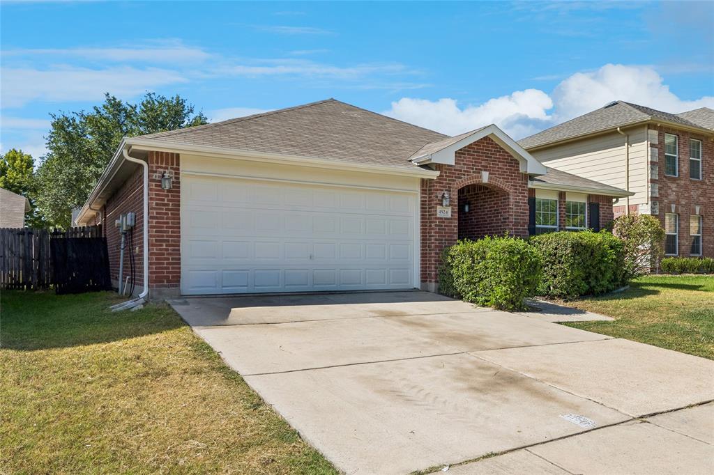 4524 Willow Rock Lane