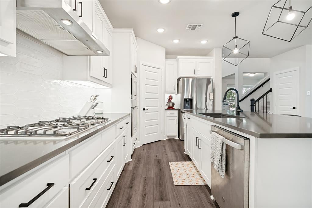909 Almond Blossom Circle