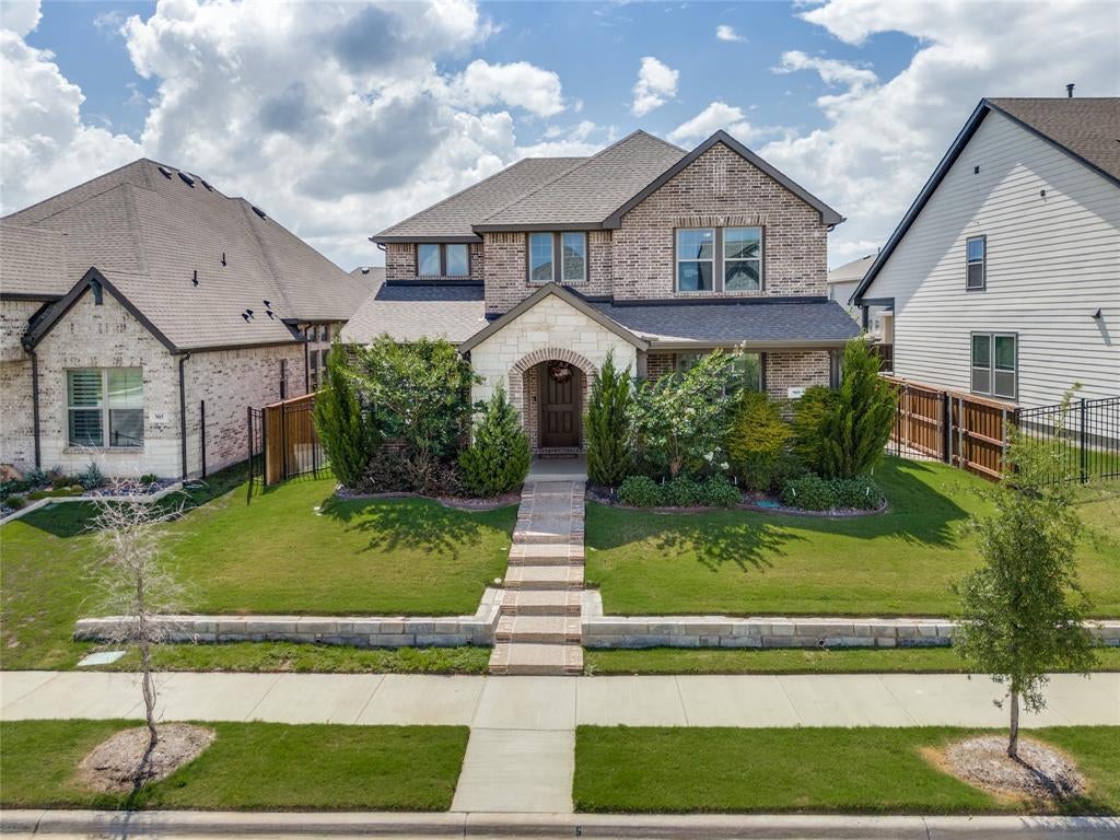 909 Almond Blossom Circle
