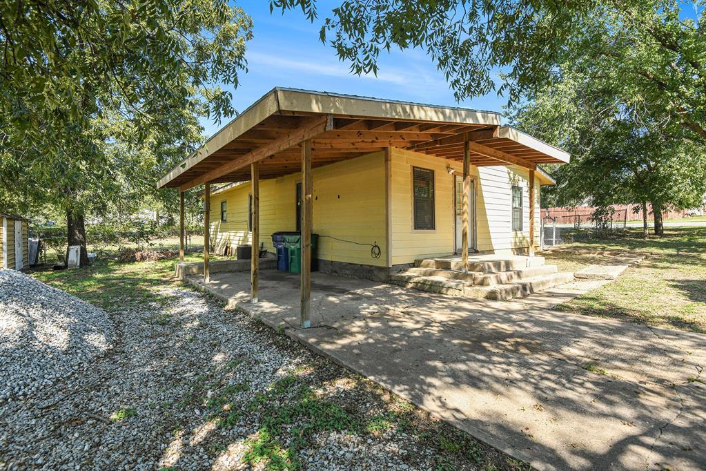 A-18 JM AROCHA - Residential