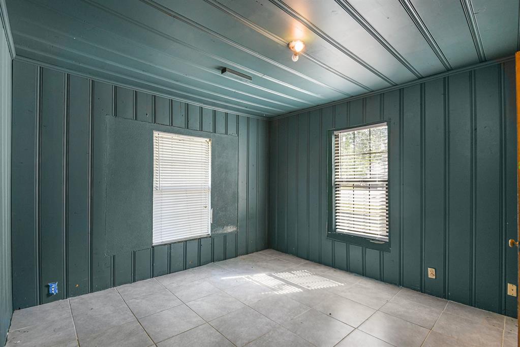 A-18 JM AROCHA - Residential