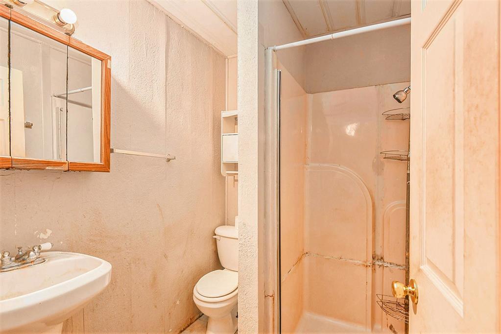 A-18 JM AROCHA - Residential