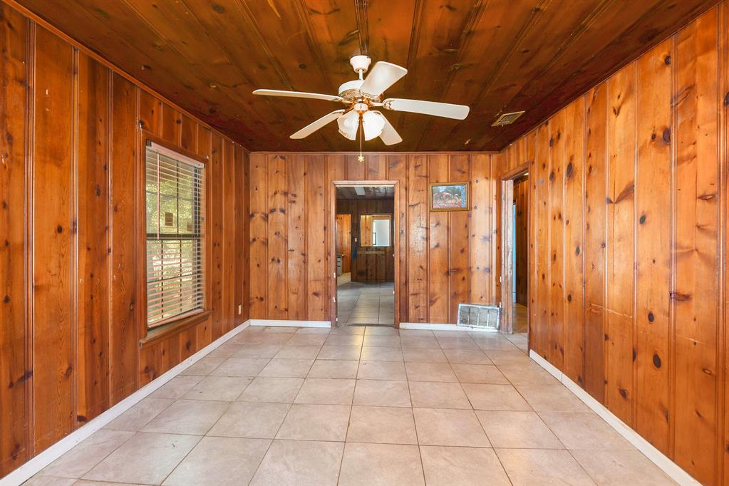 A-18 JM AROCHA - Residential