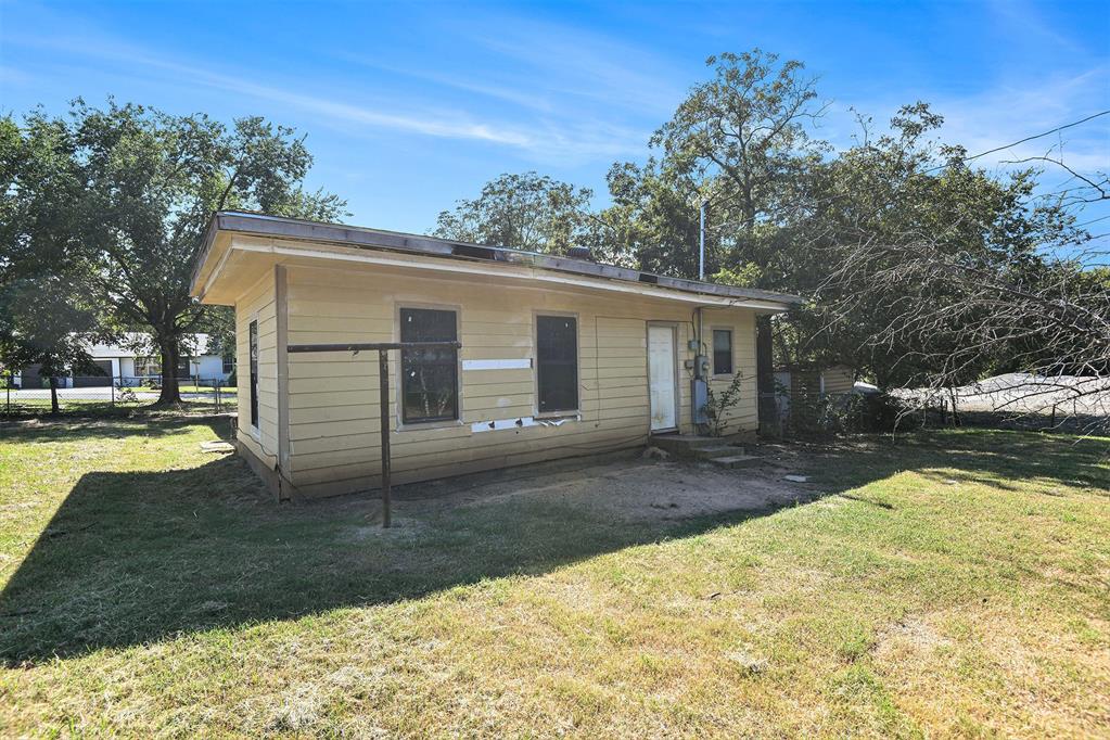 A-18 JM AROCHA - Residential