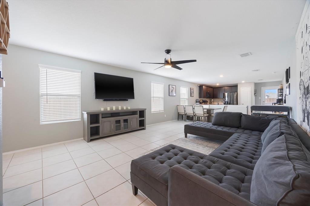 5706 Bristle Leaf Drive