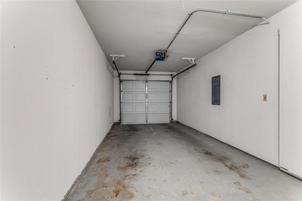 Cedar Ridge At Hurst Twnhms - Residential Lease