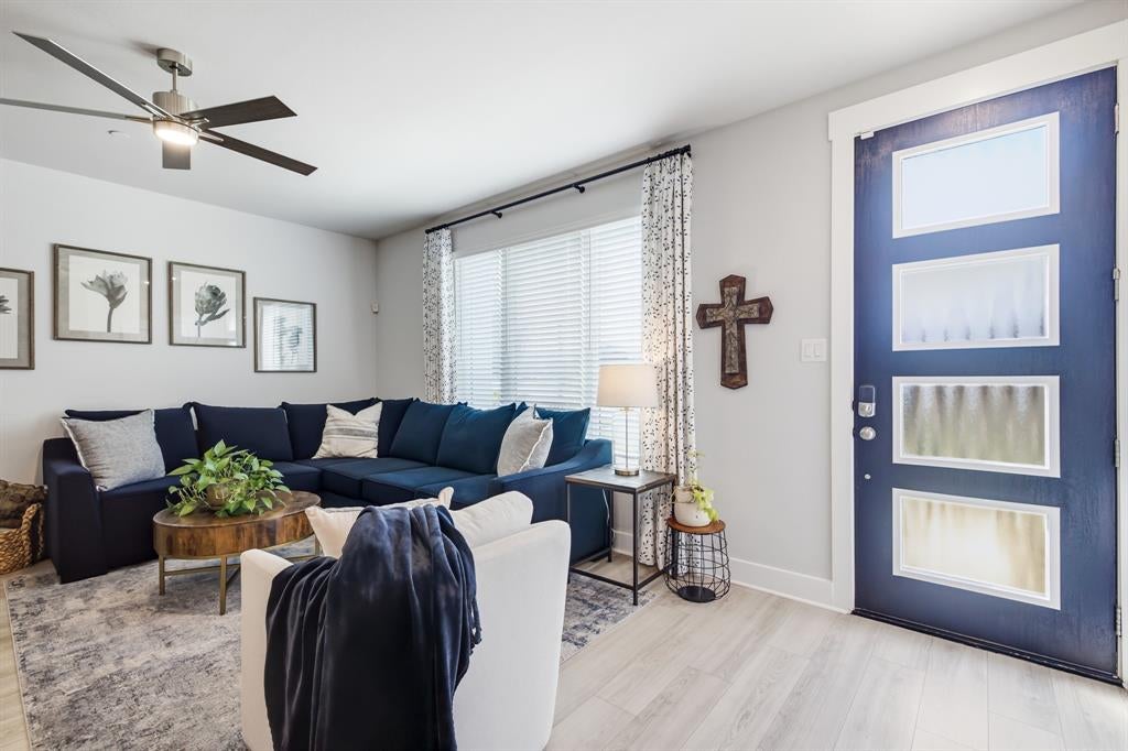 7505 Reis Lane
