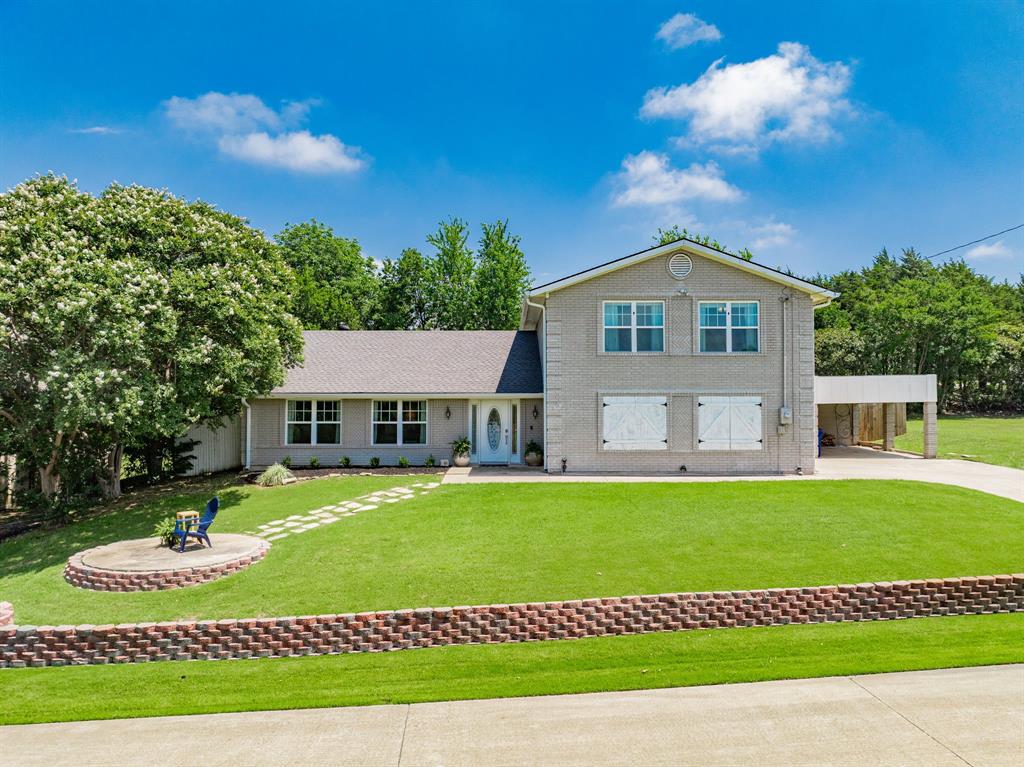 806 Twin View Street