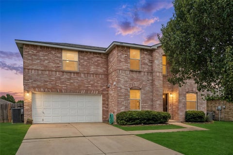 Photo of 329 Daisy Lane, Burleson, TX 76028 (MLS # 21299650)