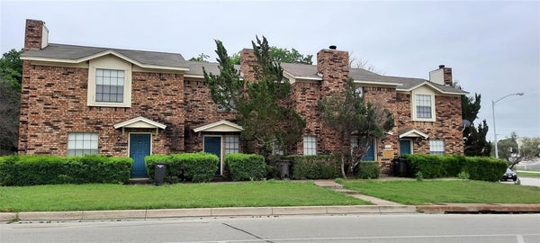 3225 CORTEZ DR, FORT WORTH, TX 76116 - Image 90438d0753df1fdfd1486423f1ff783d/4283748836