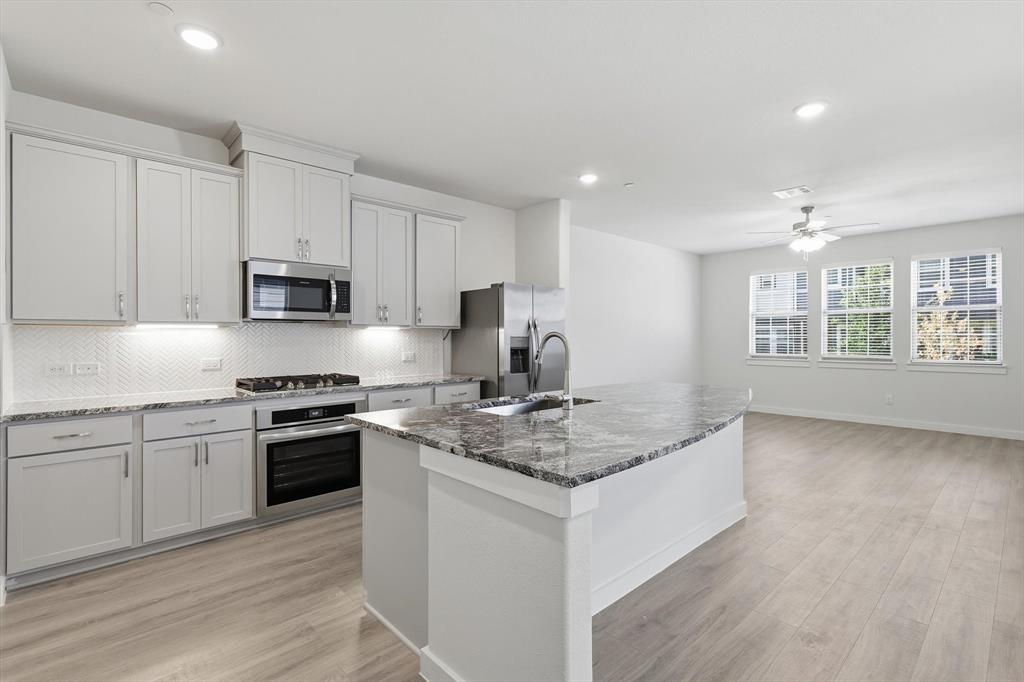 Tavolo Park Twnhms - Residential