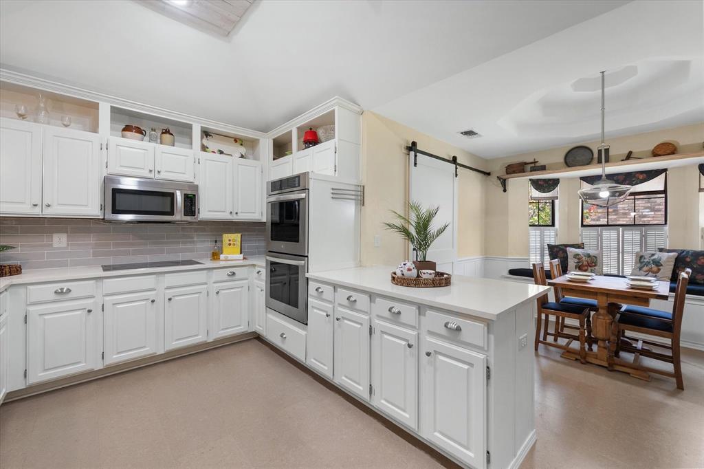 1512 Cobblestone Drive