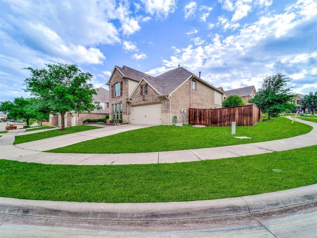 419 Aylesbury Drive