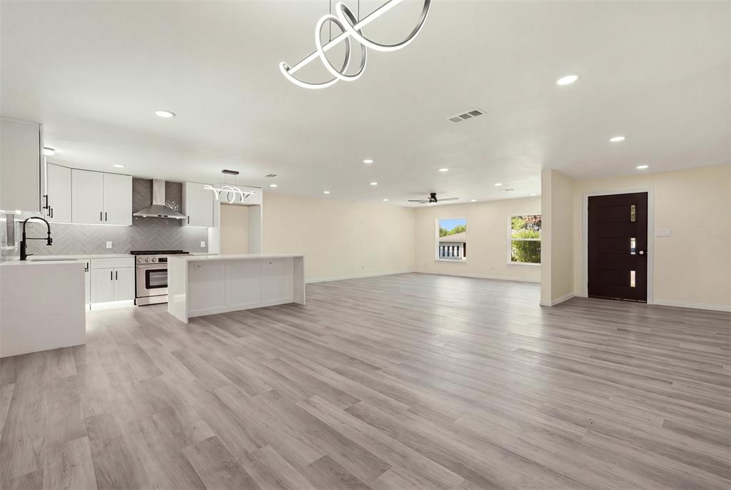 3030 Mark Twain Drive