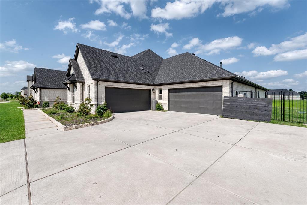 1230 Driftwood Lane