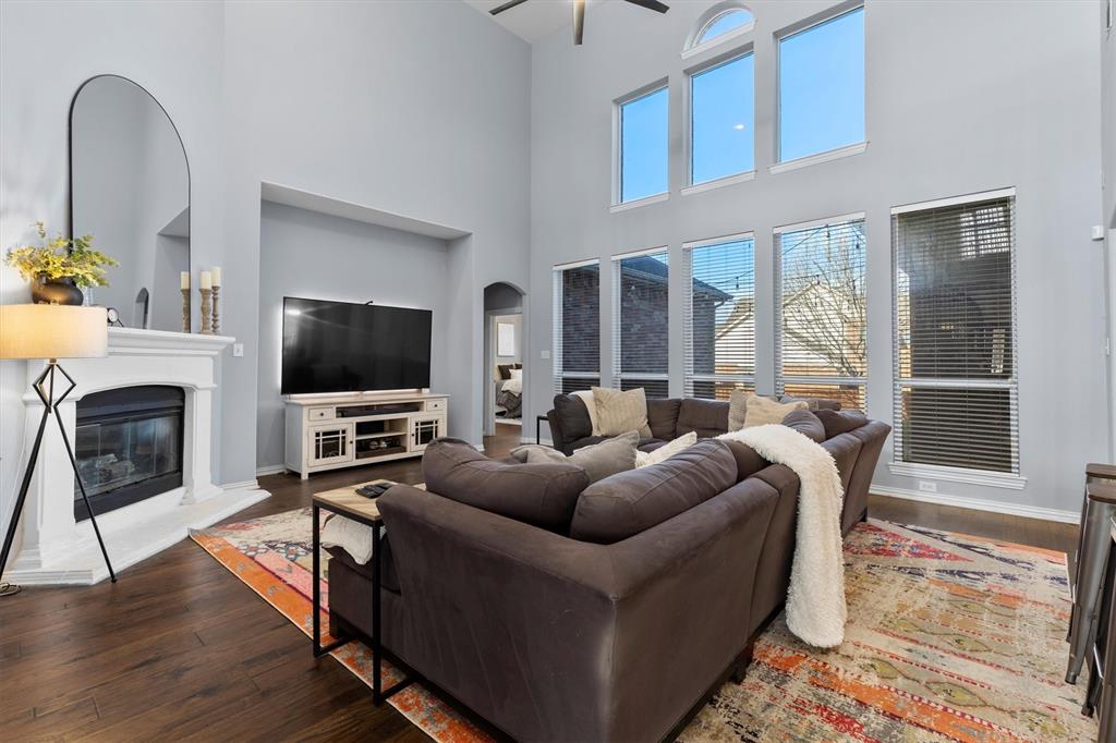 1709 E Branch Hollow Drive