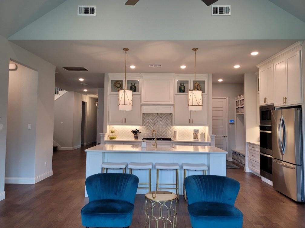 8517 Campbell Drive