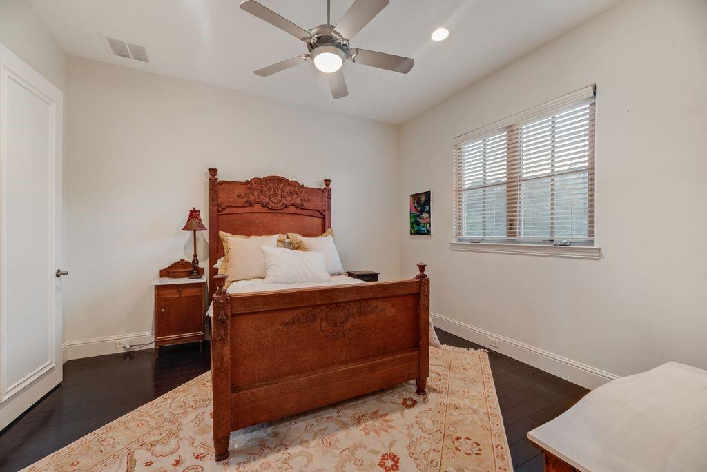 Stanford Court Villas - Residential Lease