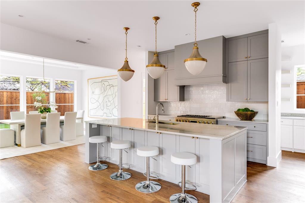 Wilshire Heights - Residential