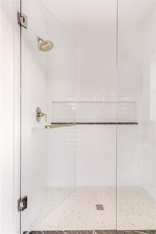 Wilshire Heights - Residential