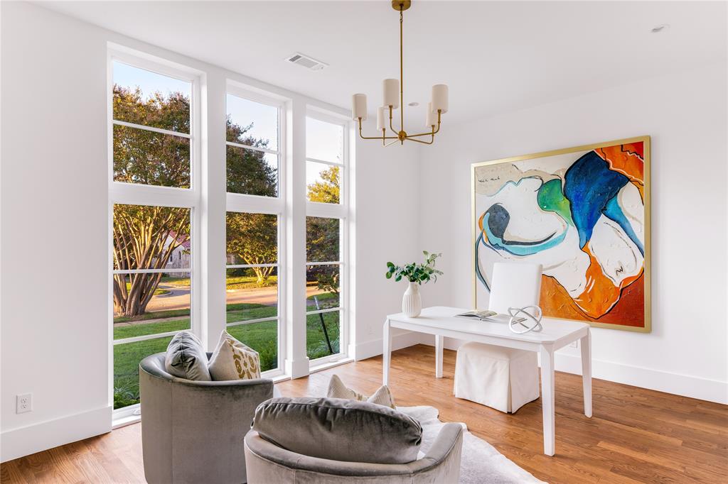 Wilshire Heights - Residential