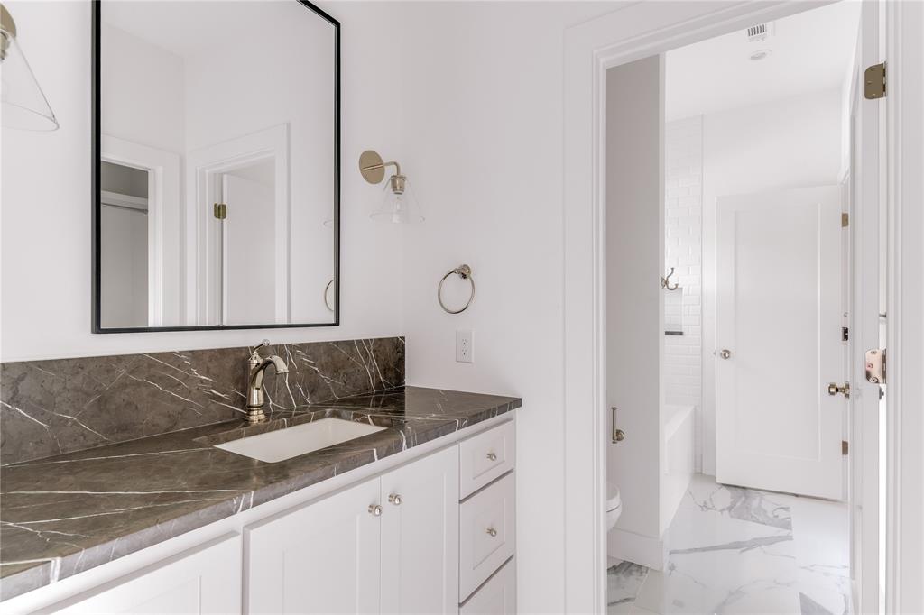 Wilshire Heights - Residential