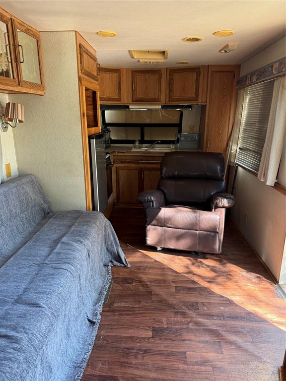 Oakwood Park - Residential Lease