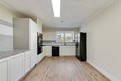 1313 W Shepherd Street