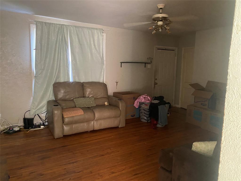 2814 Carlson Drive